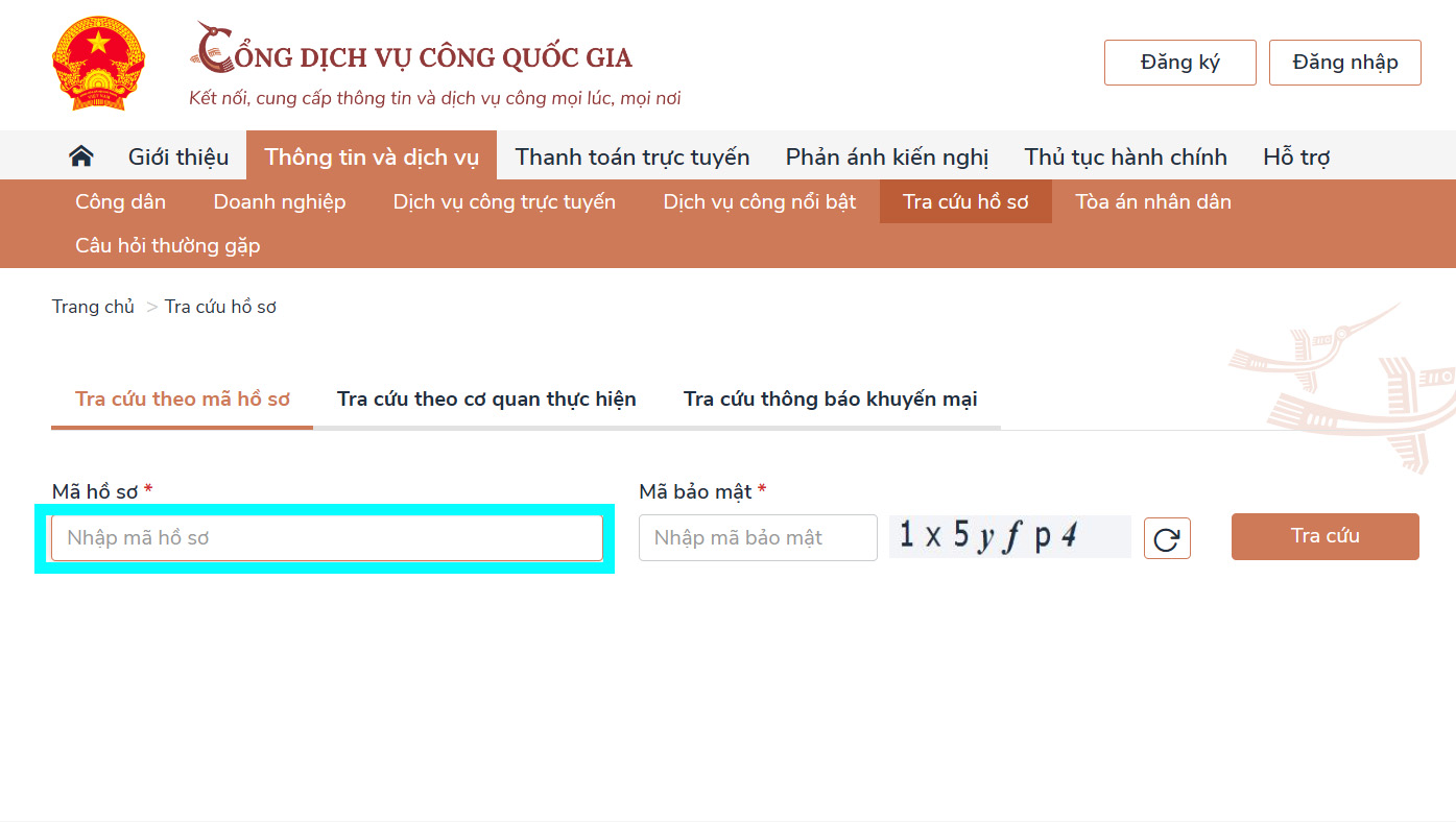 Bạn chọn “Tra cứu hồ sơ”, sau đó hãy nhập “Mã hồ sơ” và “Mã bảo mật”, và nhấn “Tra cứu”